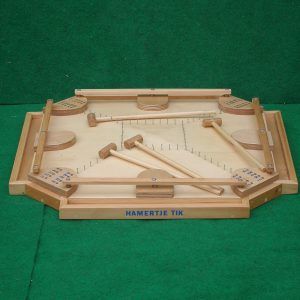Hamertje tik 4 personen