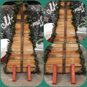 Kerstboom Hout met guirlande Kerstboom Hout met guirlande