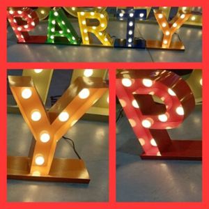 Party Letters met verlichting
