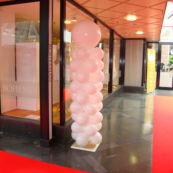 Ballonnenpilaar met Topballon