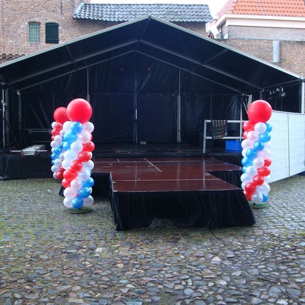 Ballonnenpilaar met Topballon